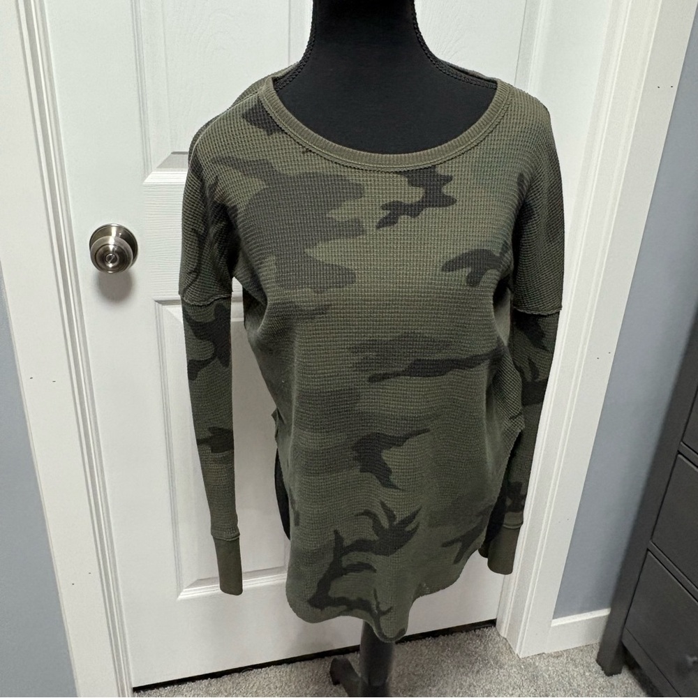 Aritzia - TNA Long Sleeve